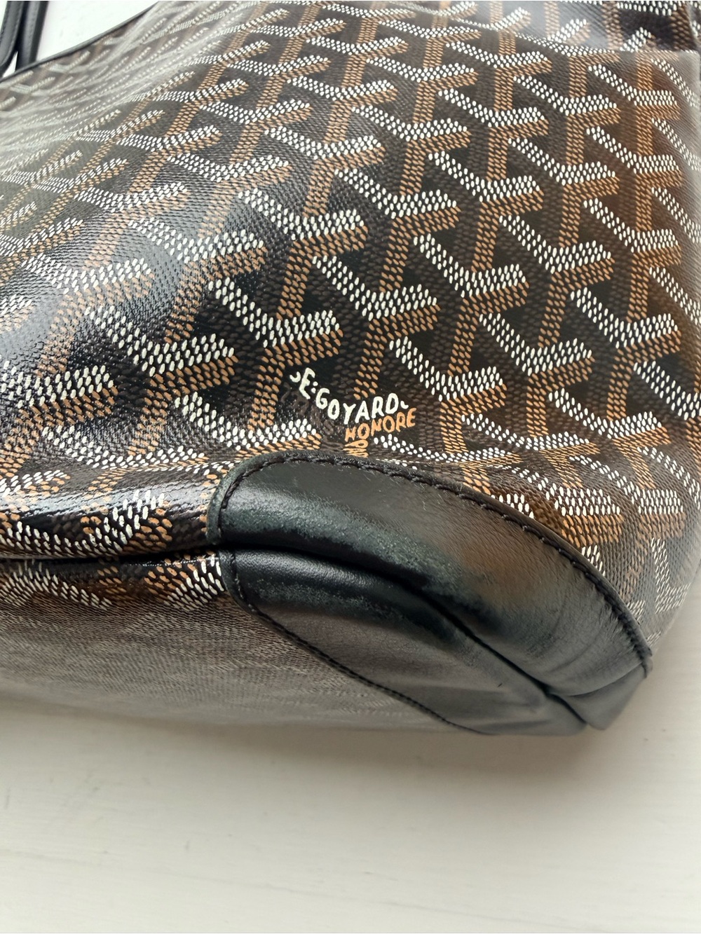 Goyard Artois MM - Picture 13 of 15
